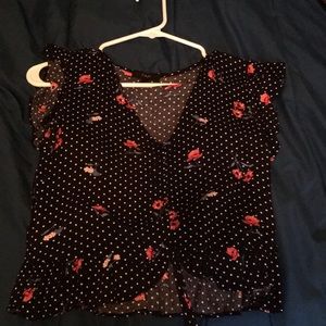 Black floral crop top